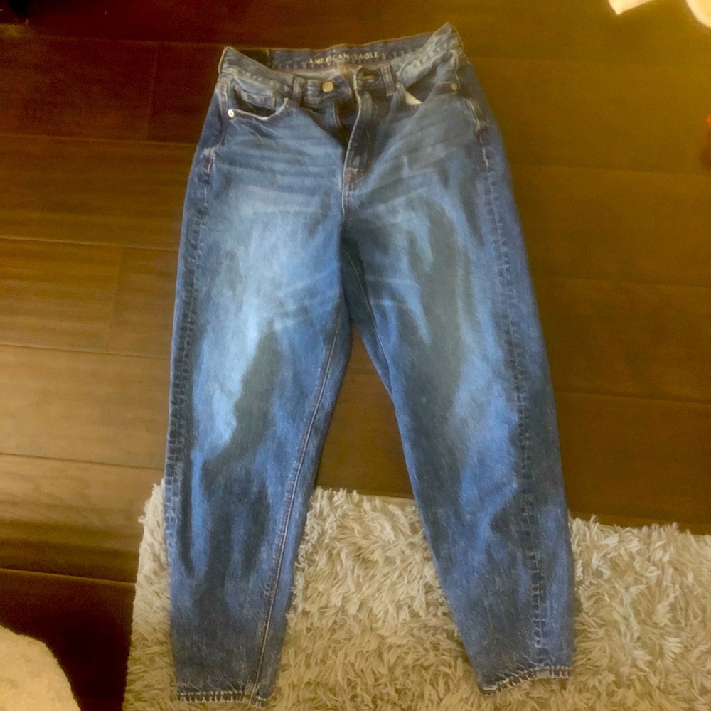 AE Relaxed Mom Jeans